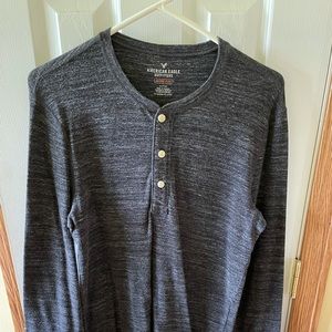 American Eagle Longsleeve